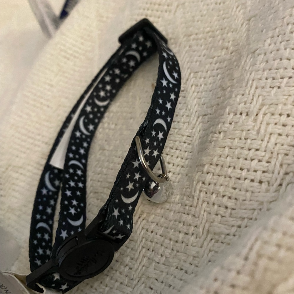 Easy release cat collars - Picture 3 of 5